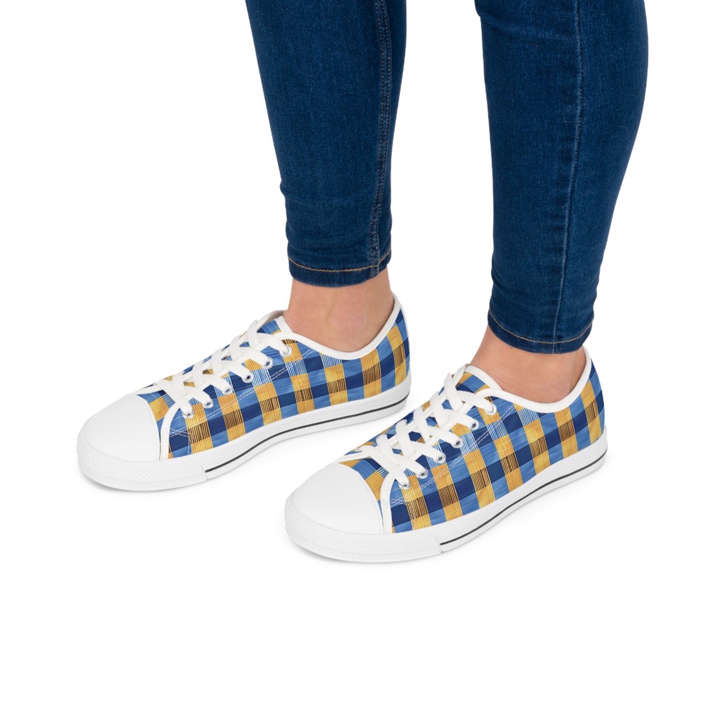 Modern Gingham Ladies' Low Top Sneakers - Classic Gingham, Modern Edge – Where Tradition Meets Trend!