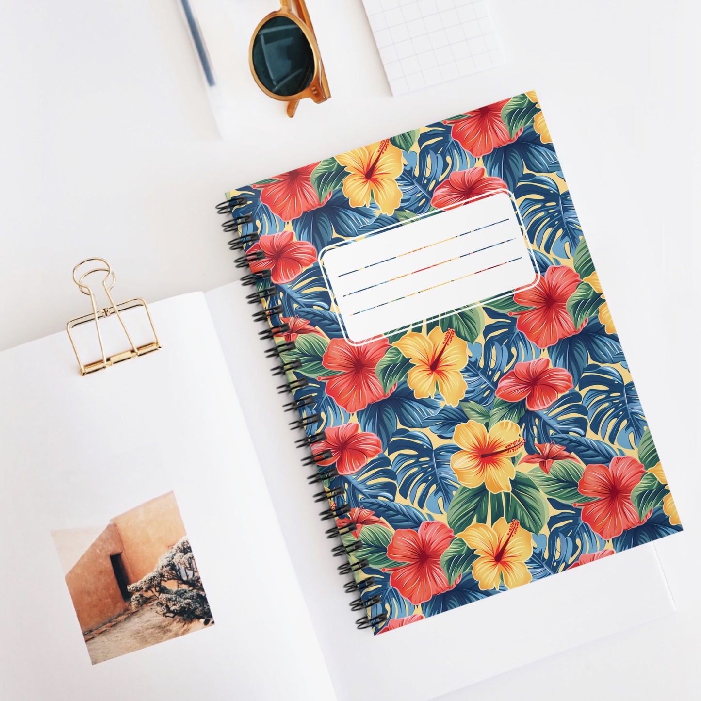 Hawaiian Hibiscus Bliss Chic Spiral Notebook - Ruled Line - Island Vibes, Vintage Charm – Celebrate Paradise in Full Bloom!