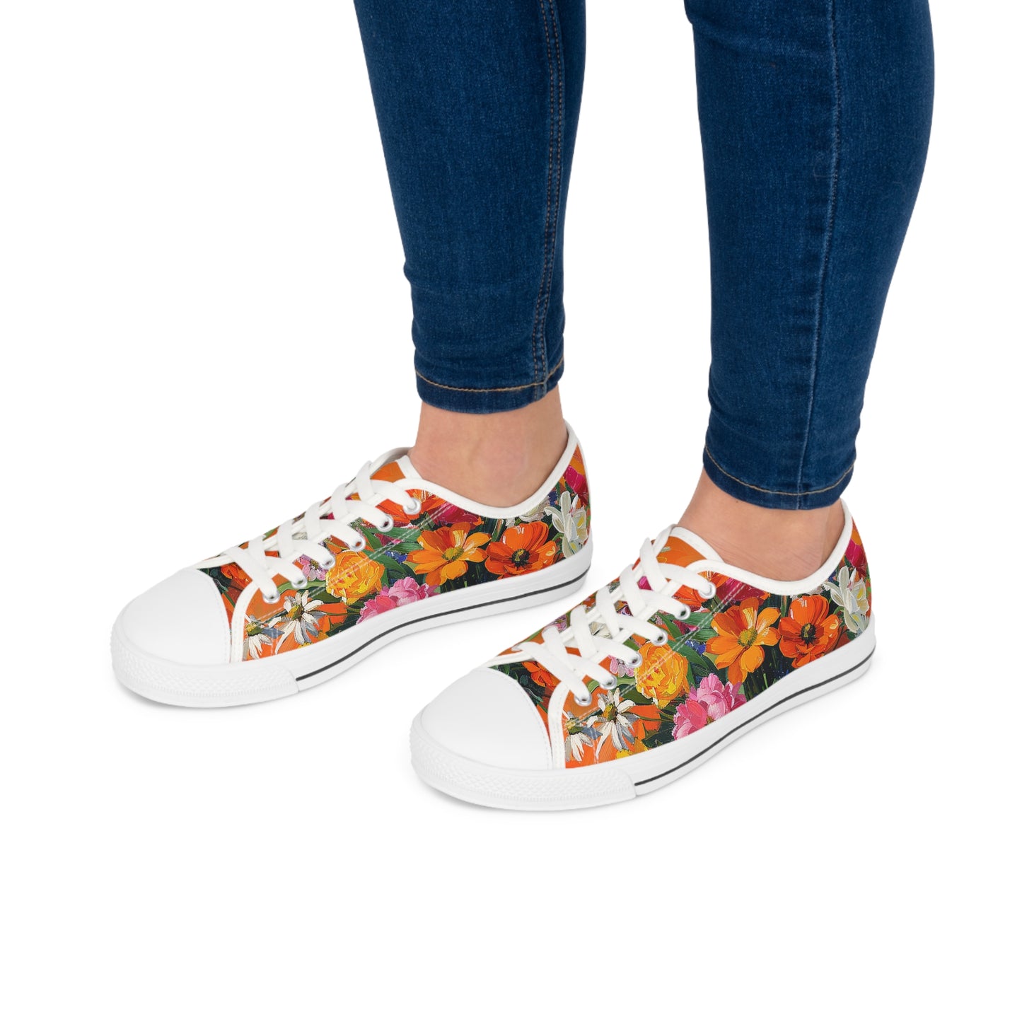 Blossom Blaze Ladies' Low Top Sneakers - Step into Blooming Beauty – Where Every Step is a Burst of Color!