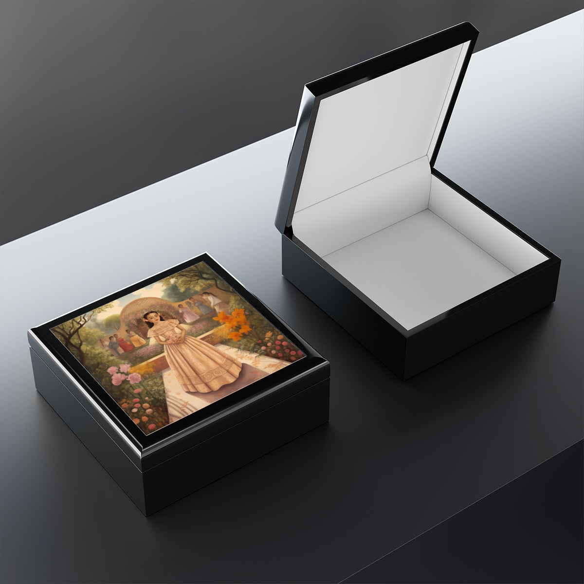 Quinceanera jewelry box lid detail